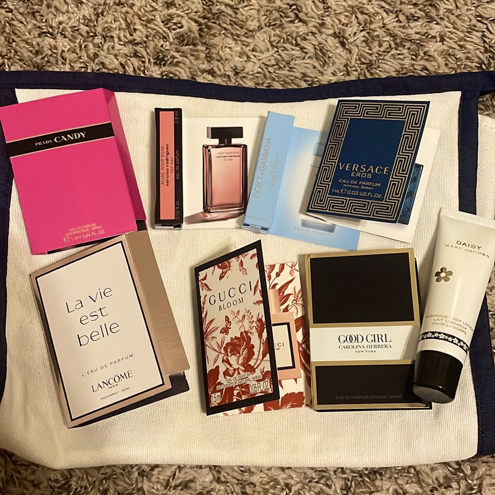 Perfume sample lot!